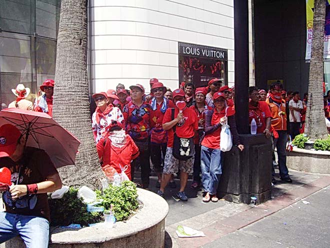 redshirt046