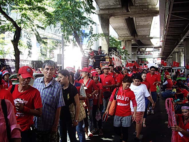 redshirt050